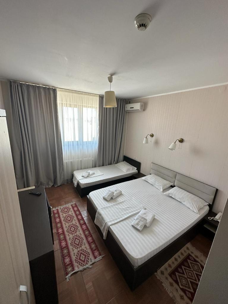 Hotel Promenada Mamaia Exteriör bild