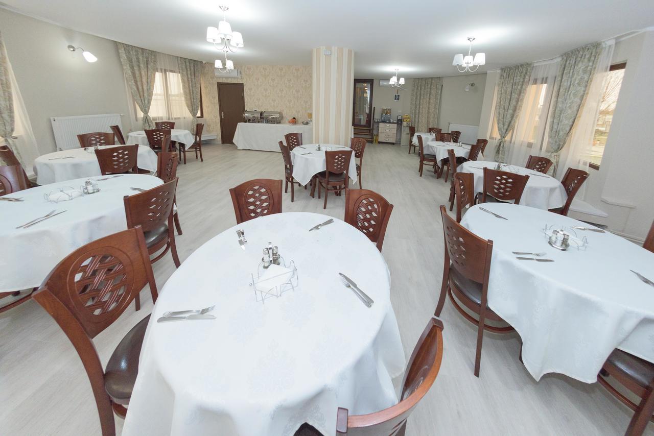 Hotel Promenada Mamaia Exteriör bild