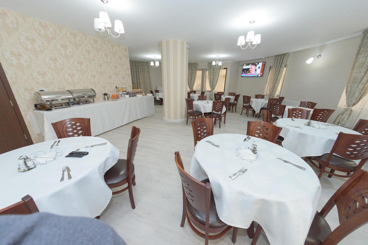 Hotel Promenada Mamaia Exteriör bild