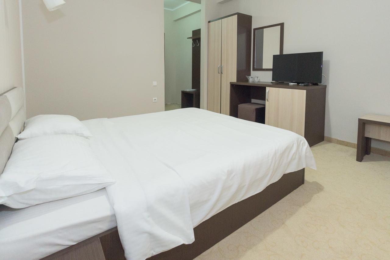 Hotel Promenada Mamaia Exteriör bild
