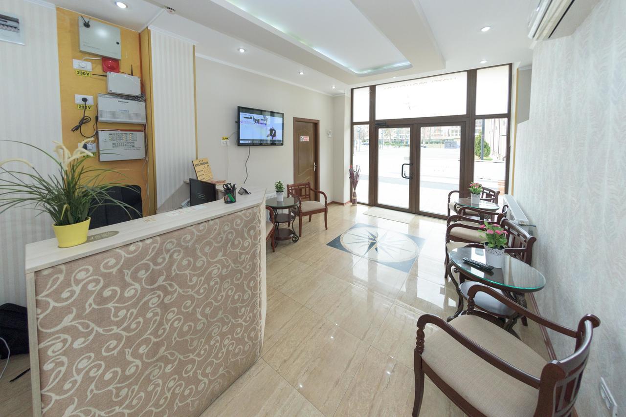 Hotel Promenada Mamaia Exteriör bild